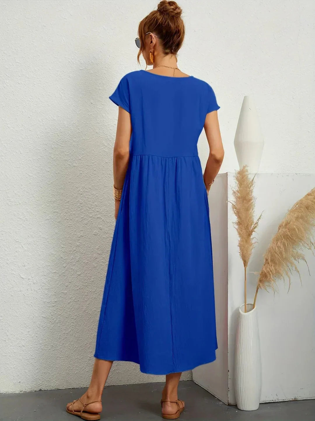 Sofia – Ein elegantes Kleid mit schlichtem Schnitt