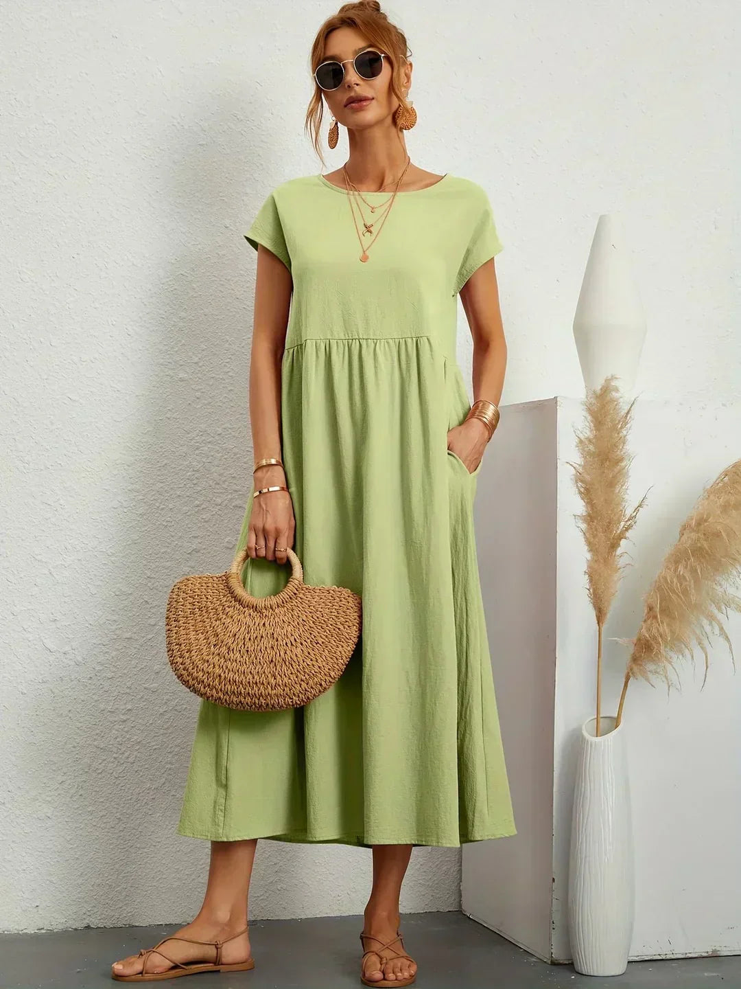 Sofia – Ein elegantes Kleid mit schlichtem Schnitt