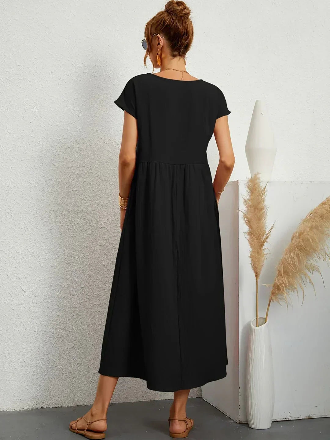Sofia – Ein elegantes Kleid mit schlichtem Schnitt