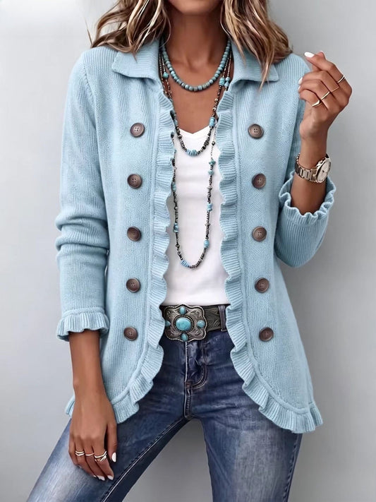 Agnès | Pulloverjacke in puderblau mit Rüschen