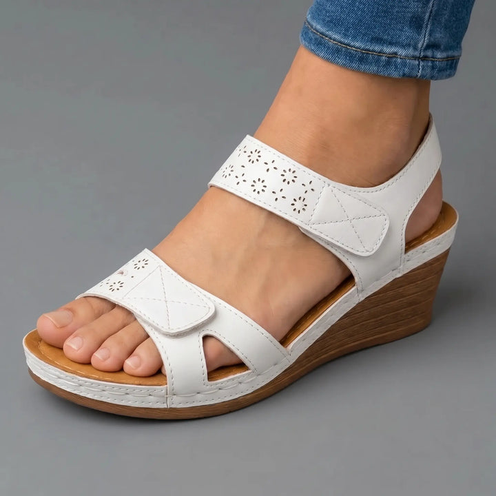 Prudy | Gepolsterte Keilsandalen